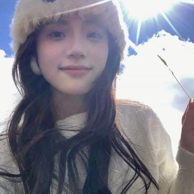 橙色女孩